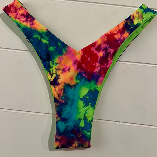 V Cut Bottom