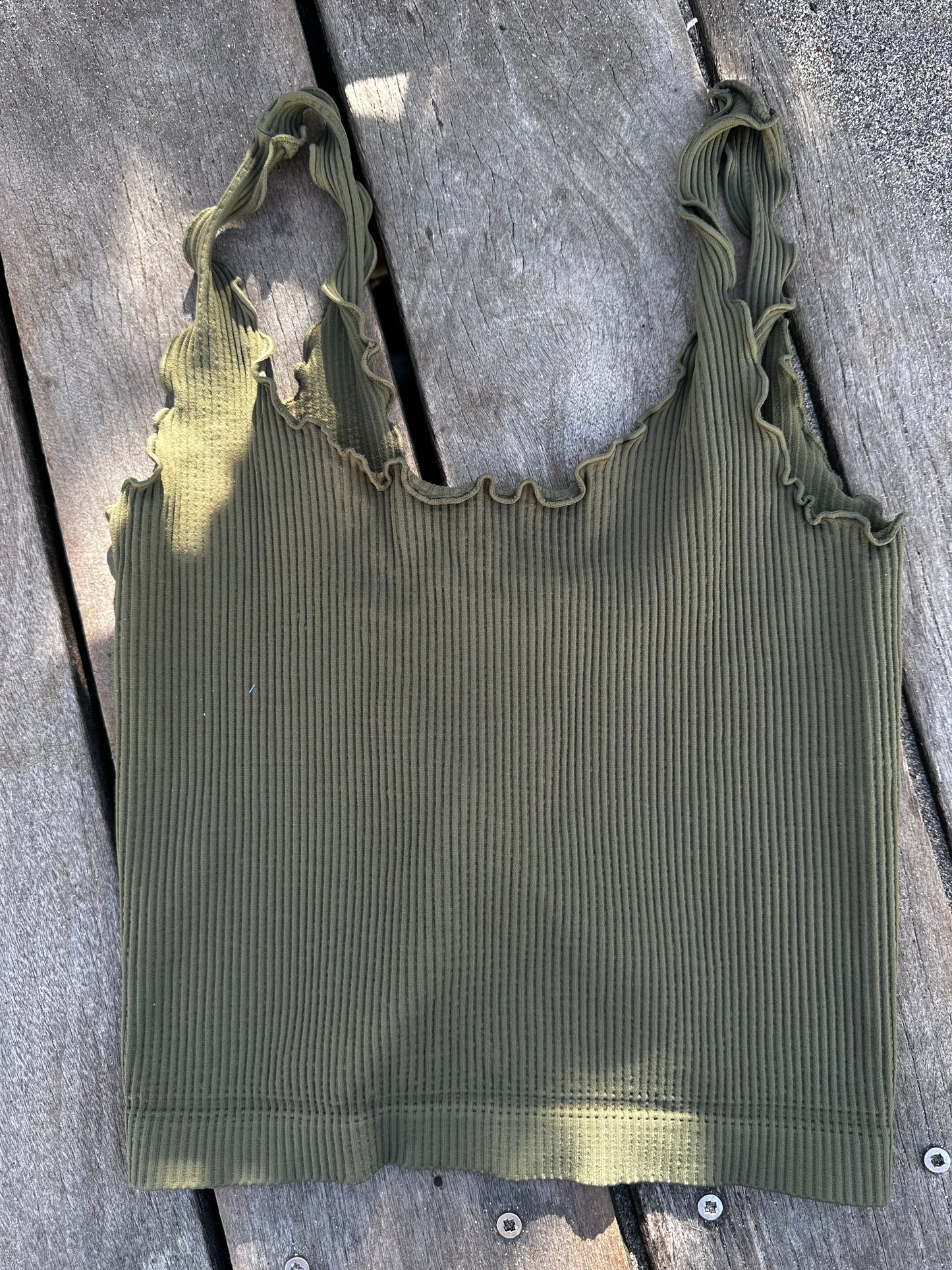 Wave Edge Crop Top