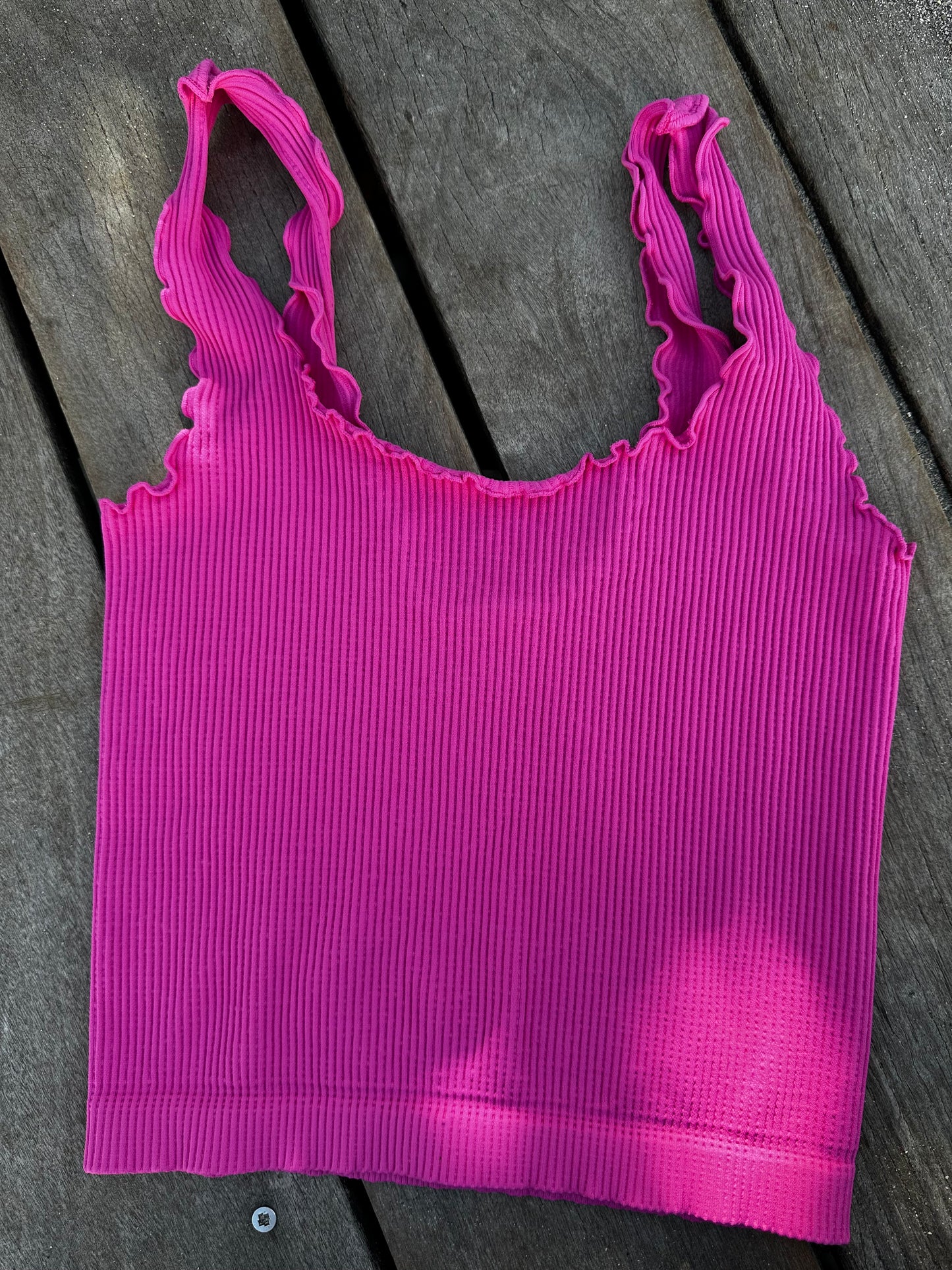 Wave Edge Crop Top