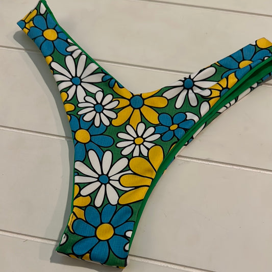 V Cut Bottom
