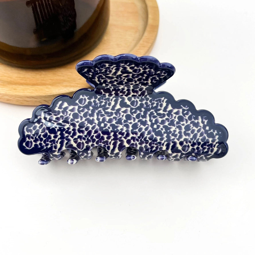 Wavy Edge Hair Clip