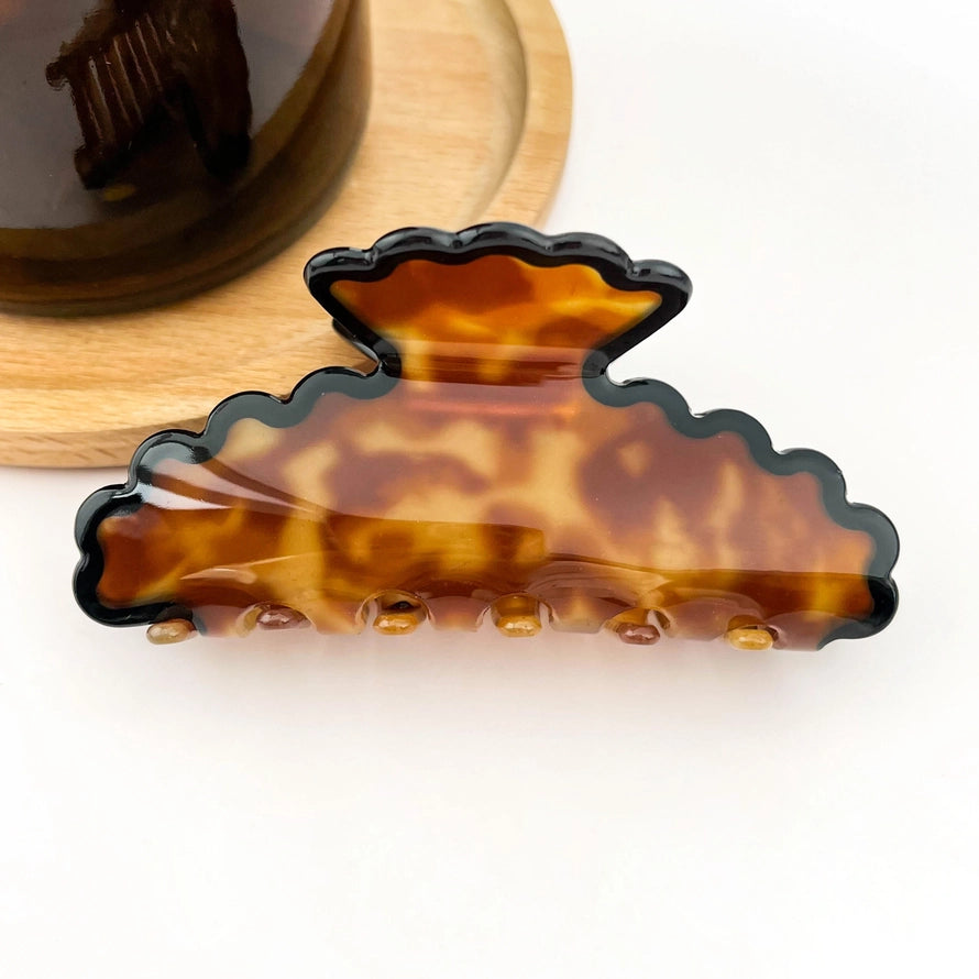 Wavy Edge Hair Clip